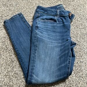 American Eagle Jeggings size 8 short
